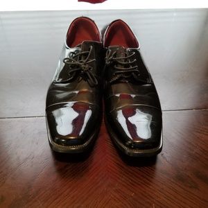 Black Pazarro dress shoe size 13